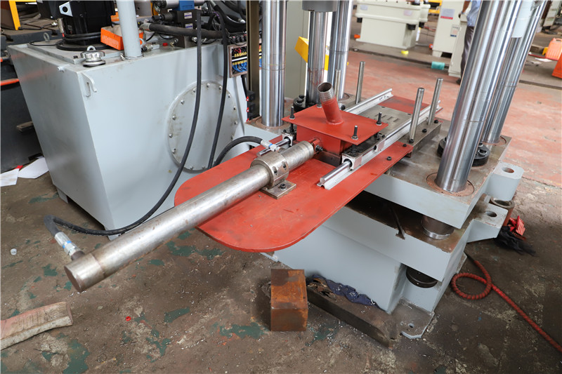 漁網(wǎng)墜成型液壓機(jī) 漁網(wǎng)墜成型液壓機(jī)