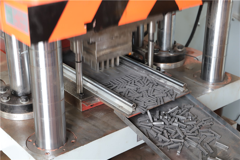 漁網(wǎng)墜成型液壓機(jī) 漁網(wǎng)墜成型液壓機(jī)