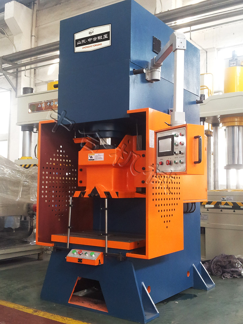 100柔性液壓沖床(圖2) 100柔性液壓沖床(圖2)