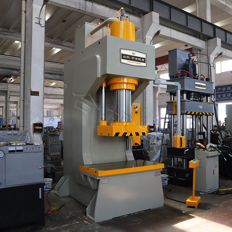 315T單臂液壓機(jī)(圖3) 315T單臂液壓機(jī)(圖3)