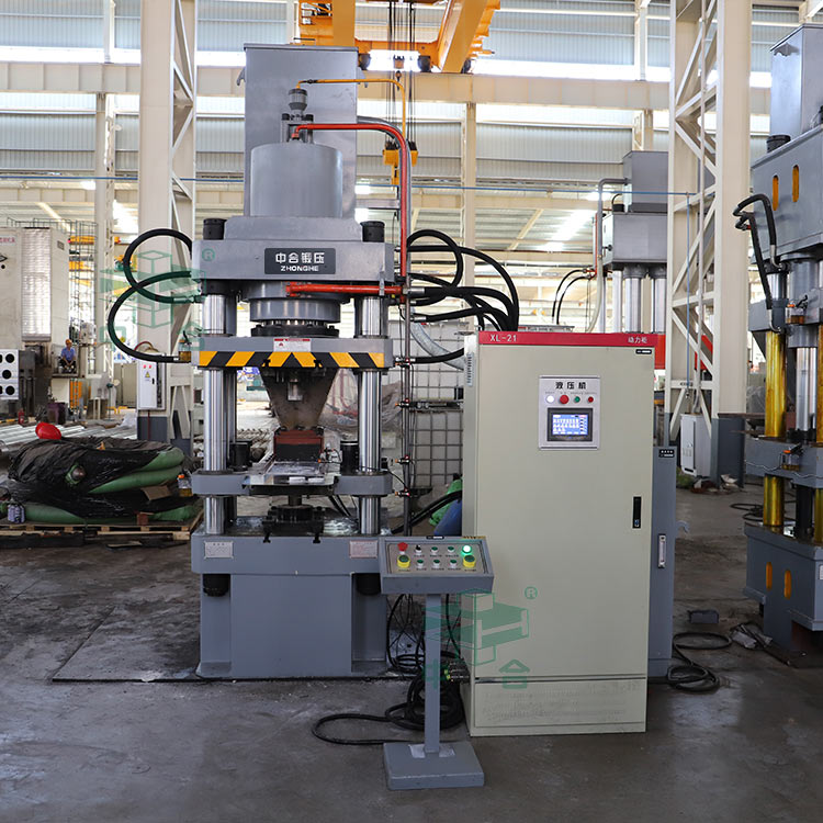 315噸四梁四柱液壓機(jī).jpg 315噸四梁四柱液壓機(jī).jpg