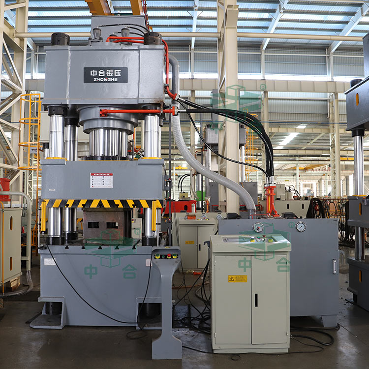 630噸四柱液壓機(jī).jpg 630噸四柱液壓機(jī).jpg