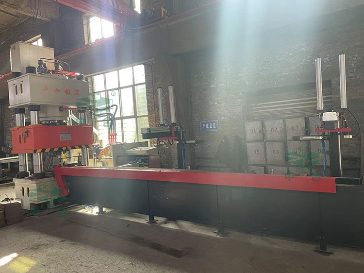 630噸礦用錨桿托盤生產線 630噸礦用錨桿托盤生產線