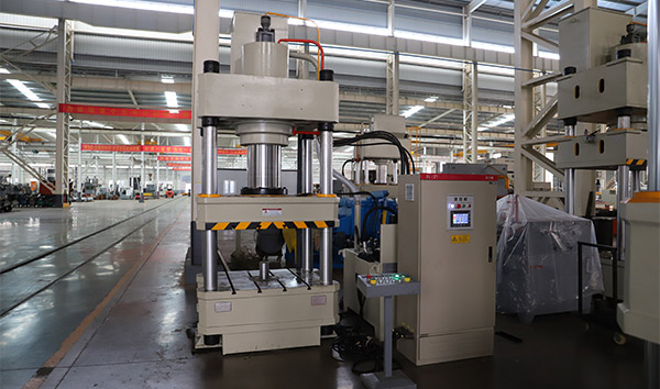 滕州315噸四柱液壓機多少錢一臺？