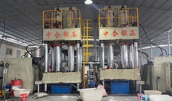 1000噸四柱液壓機(jī)（復(fù)合材料模壓、陶瓷粉末成型）