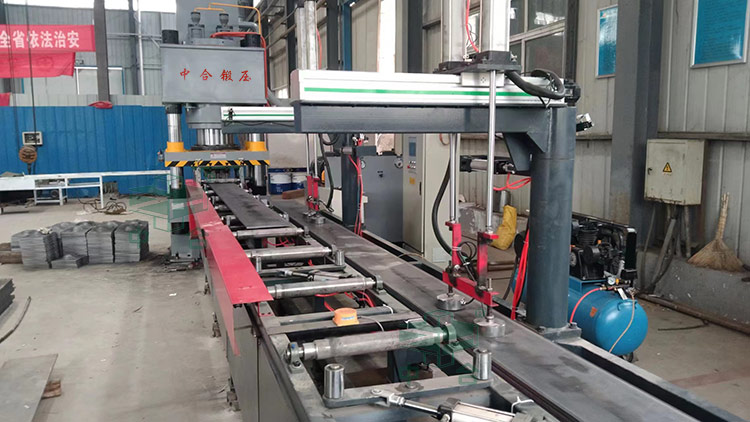 全自動(dòng)錨桿托盤(pán)液壓機(jī)生產(chǎn)線.jpg 全自動(dòng)錨桿托盤(pán)液壓機(jī)生產(chǎn)線.jpg