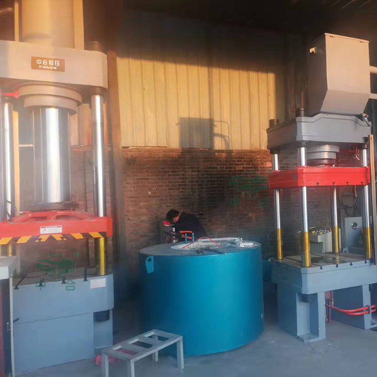 315噸耐火磚成型液壓機 315噸耐火磚成型液壓機