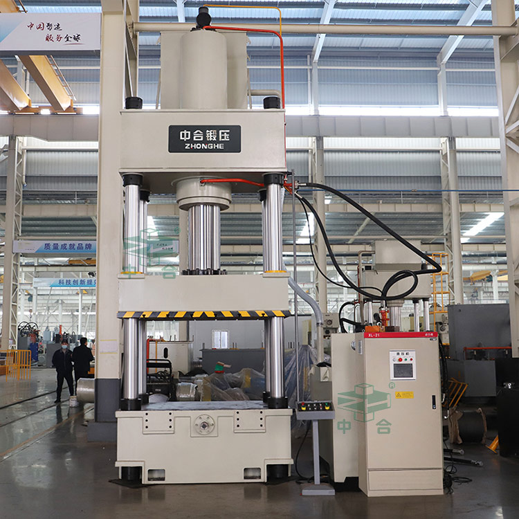 500噸玻璃鋼制品液壓機(jī)車間實物.jpg 500噸玻璃鋼制品液壓機(jī)車間實物.jpg