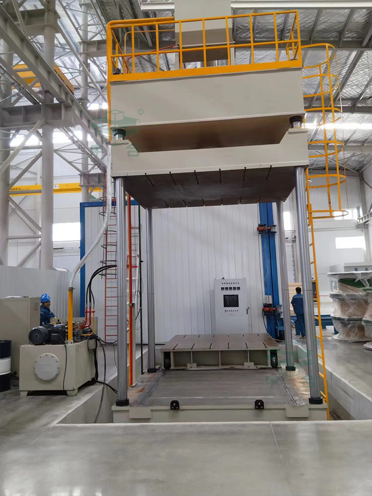 200噸四柱液壓機(jī)客戶車間調(diào)試.jpg 200噸四柱液壓機(jī)客戶車間調(diào)試.jpg