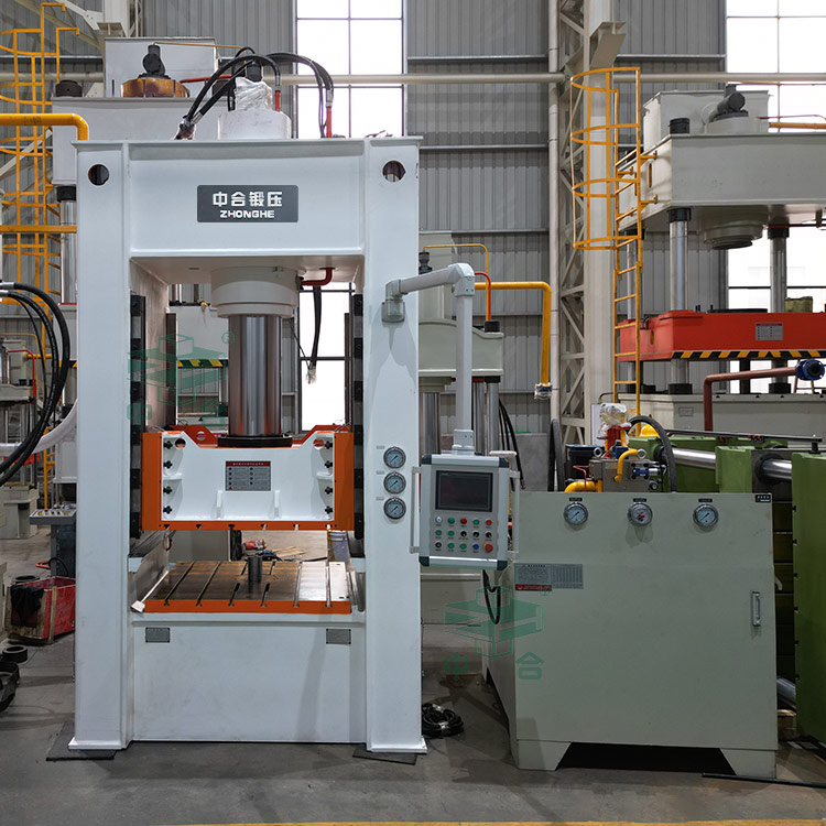 315噸框架式液壓機.jpg 315噸框架式液壓機.jpg