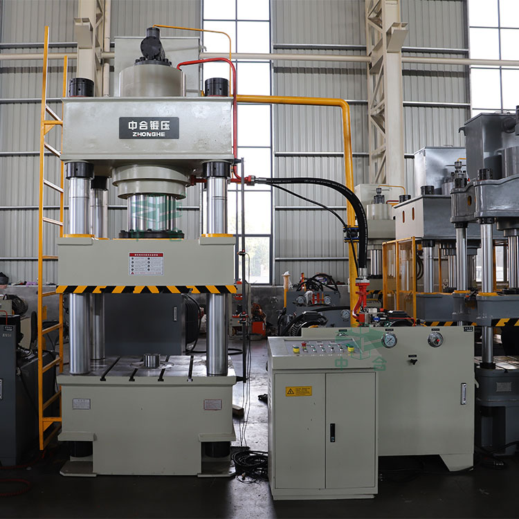 500噸四柱液壓機.jpg 500噸四柱液壓機.jpg