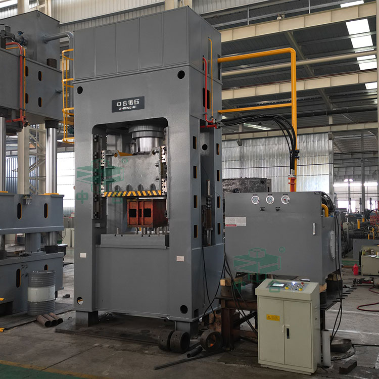 630噸框架式薄板拉伸液壓機(jī).jpg 630噸框架式薄板拉伸液壓機(jī).jpg