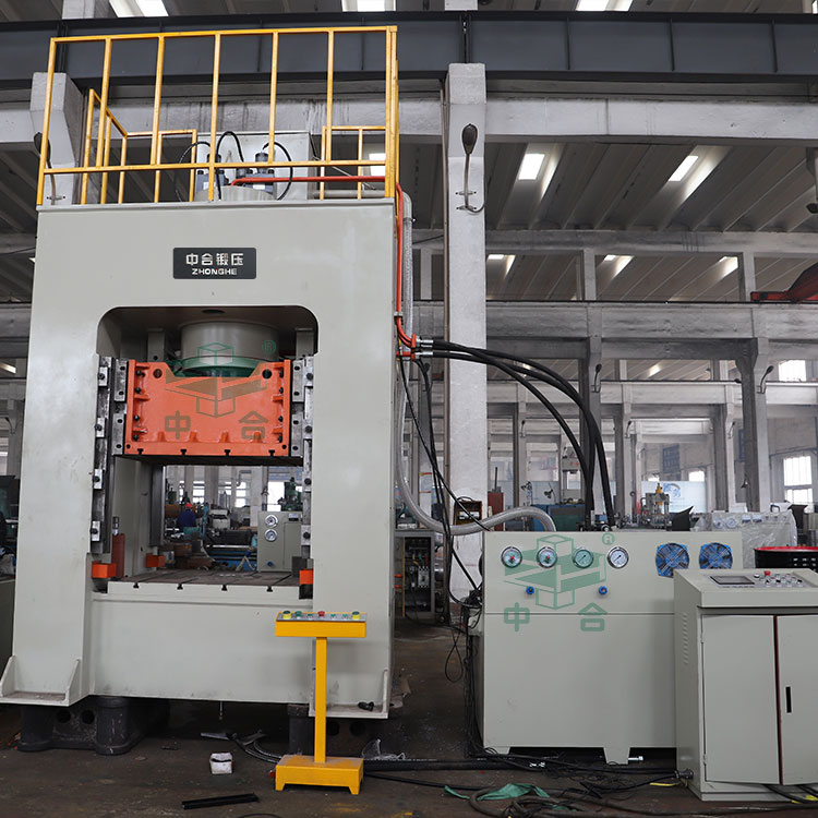 500噸框架式液壓機.jpg 500噸框架式液壓機.jpg