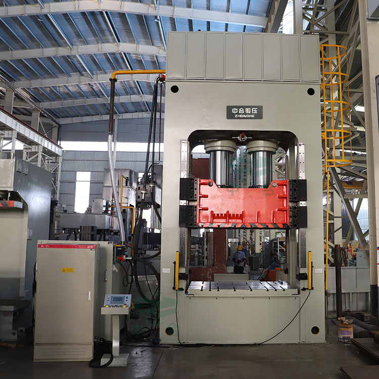 800噸框架式液壓機(復(fù)合材料).jpg 800噸框架式液壓機(復(fù)合材料).jpg