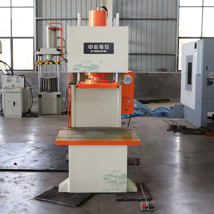 單柱液壓機(jī).jpg 單柱液壓機(jī).jpg