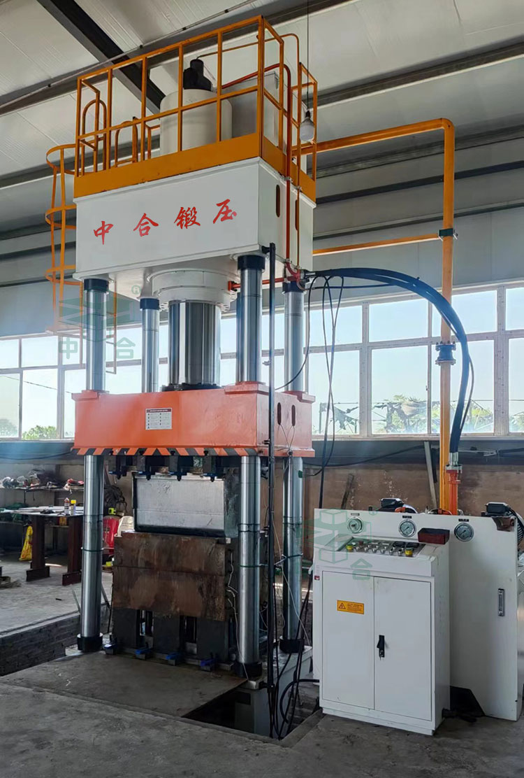 630噸U型復(fù)合樹脂排水溝成型液壓機(jī)試機(jī).jpg 630噸U型復(fù)合樹脂排水溝成型液壓機(jī)試機(jī).jpg