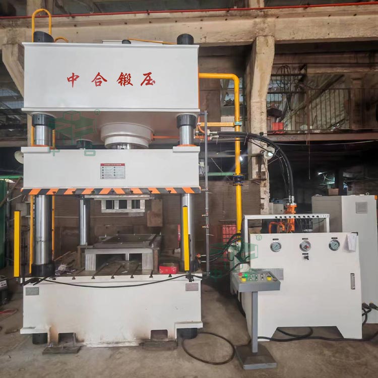 315噸驗(yàn)糧機(jī)護(hù)板沖壓成型液壓機(jī).jpg 315噸驗(yàn)糧機(jī)護(hù)板沖壓成型液壓機(jī).jpg