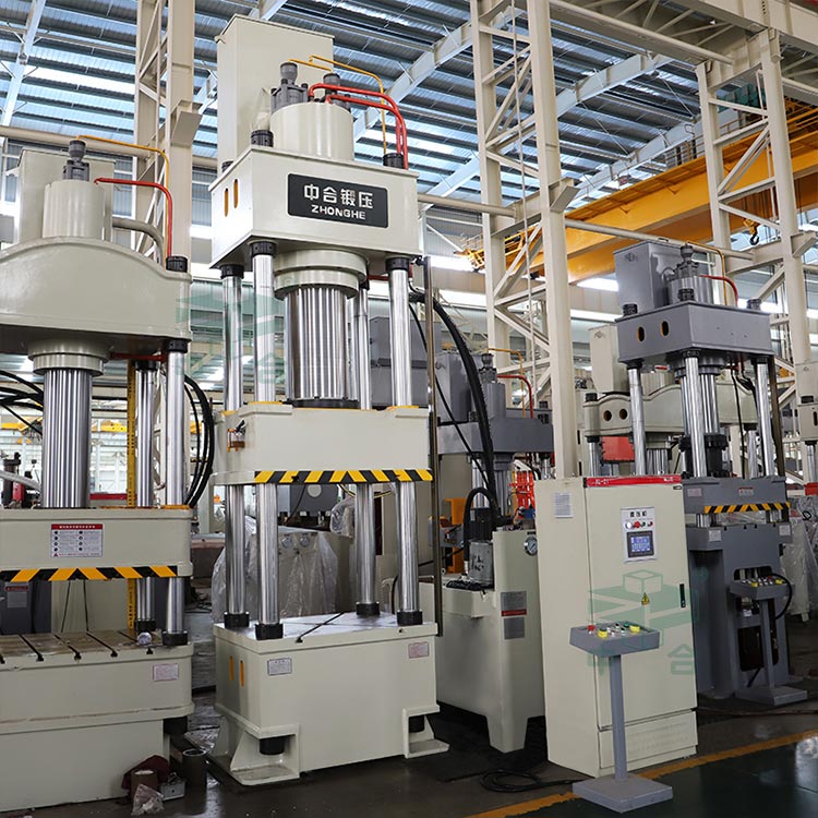 400噸三梁四柱液壓機(jī).jpg 400噸三梁四柱液壓機(jī).jpg