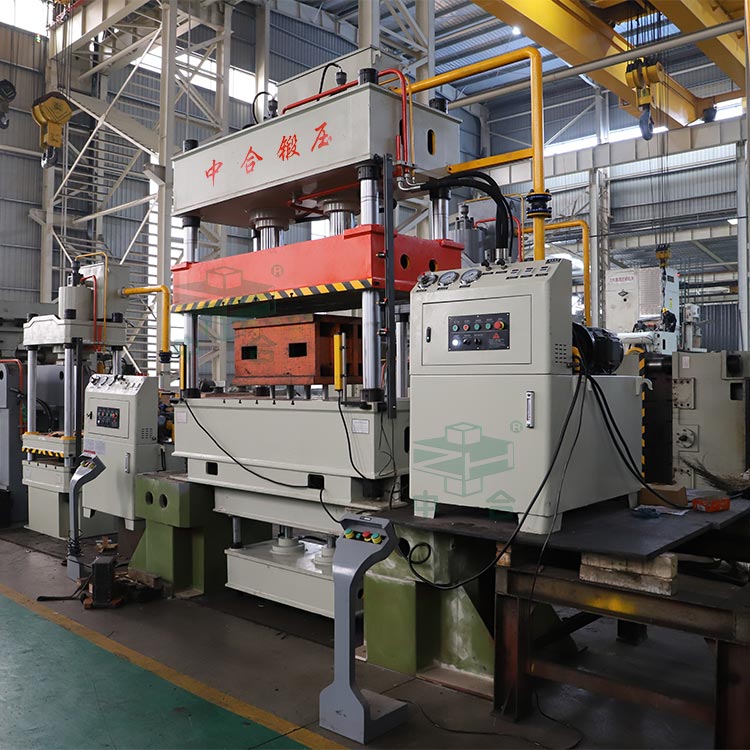 200噸四柱拉伸液壓機(jī)帶液壓墊.jpg 200噸四柱拉伸液壓機(jī)帶液壓墊.jpg