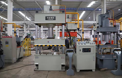 200噸液壓機(jī)哪家好？滕州液壓機(jī)哪個(gè)廠家好？