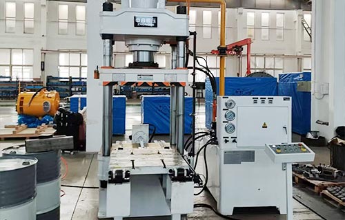 200噸三梁四柱液壓機(jī)-移動(dòng)工作臺液壓機(jī)