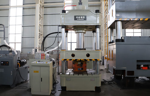 315噸四柱液壓機如何維護與保養(yǎng)？滕州液壓機廠家的專業(yè)建議