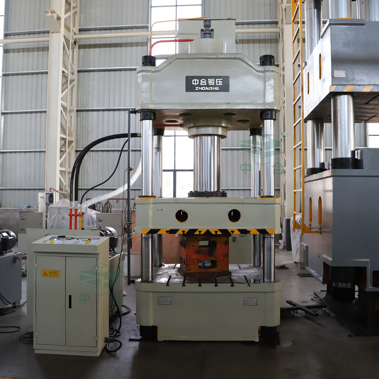 315噸四柱液壓機(jī).jpg 315噸四柱液壓機(jī).jpg