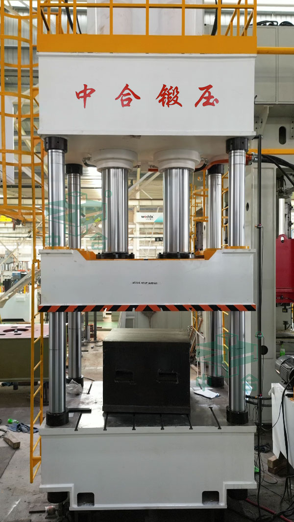 500噸不銹鋼垃圾桶成型液壓機(jī).jpg 500噸不銹鋼垃圾桶成型液壓機(jī).jpg