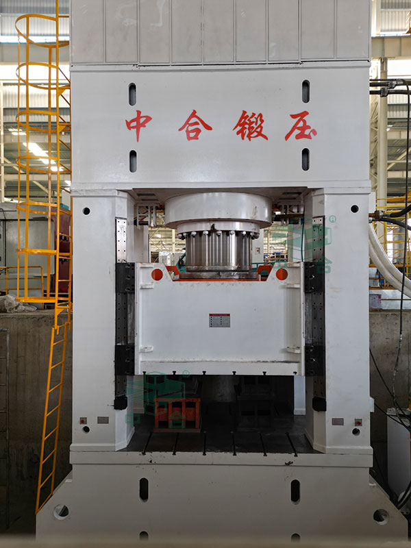 2500噸熱模鍛液壓機(jī).jpg 2500噸熱模鍛液壓機(jī).jpg