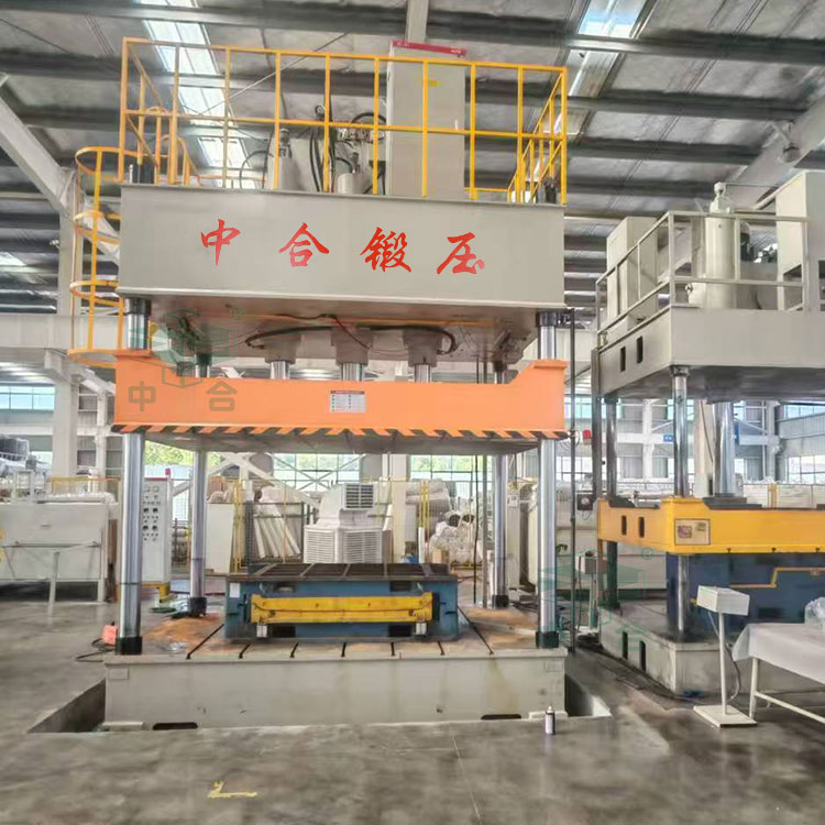 315噸汽車內(nèi)飾件成型液壓機.jpg 315噸汽車內(nèi)飾件成型液壓機.jpg