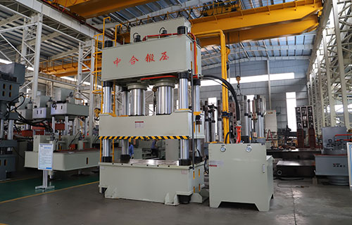 1000噸液壓機(jī)廠家推薦-中合機(jī)械20年出口經(jīng)驗(yàn)