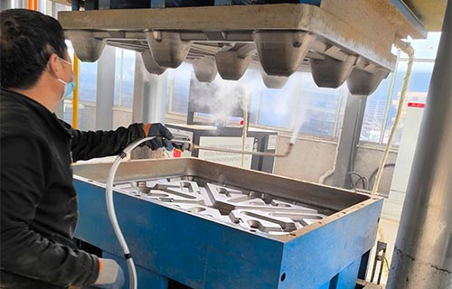 1800噸木屑托盤(pán)液壓機(jī)-模壓托盤(pán)熱壓機(jī)價(jià)格