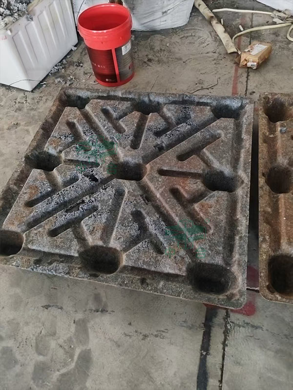 塑料托盤(pán).jpg 塑料托盤(pán).jpg