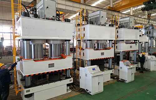 1600噸四柱液壓機（木屑托盤、塑料托盤）