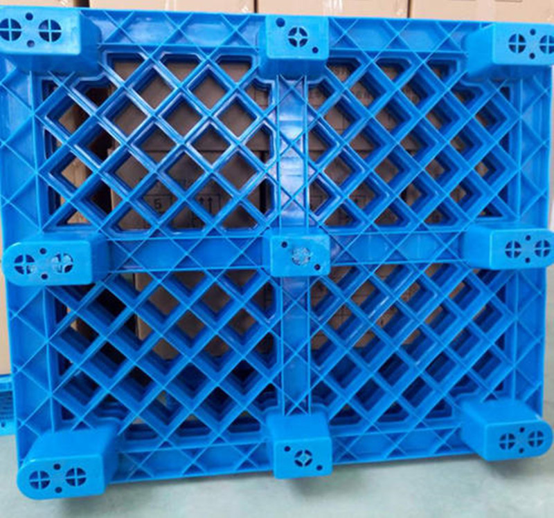 800噸玻璃鋼九腳托盤成型液壓機(圖4) 800噸玻璃鋼九腳托盤成型液壓機(圖4)