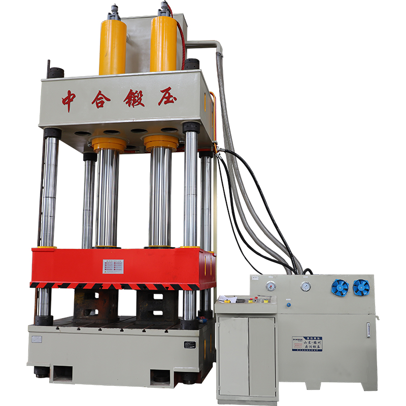 500噸坩堝成型油壓機(jī)(圖1) 500噸坩堝成型油壓機(jī)(圖1)