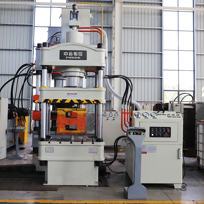 200噸四柱液壓機(jī) 200噸四柱液壓機(jī)