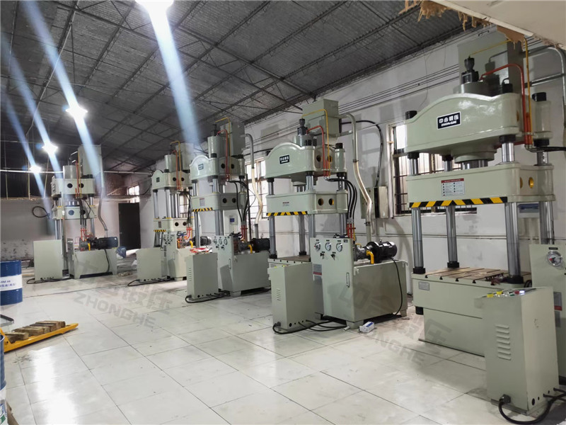 液壓機(jī) 液壓機(jī)