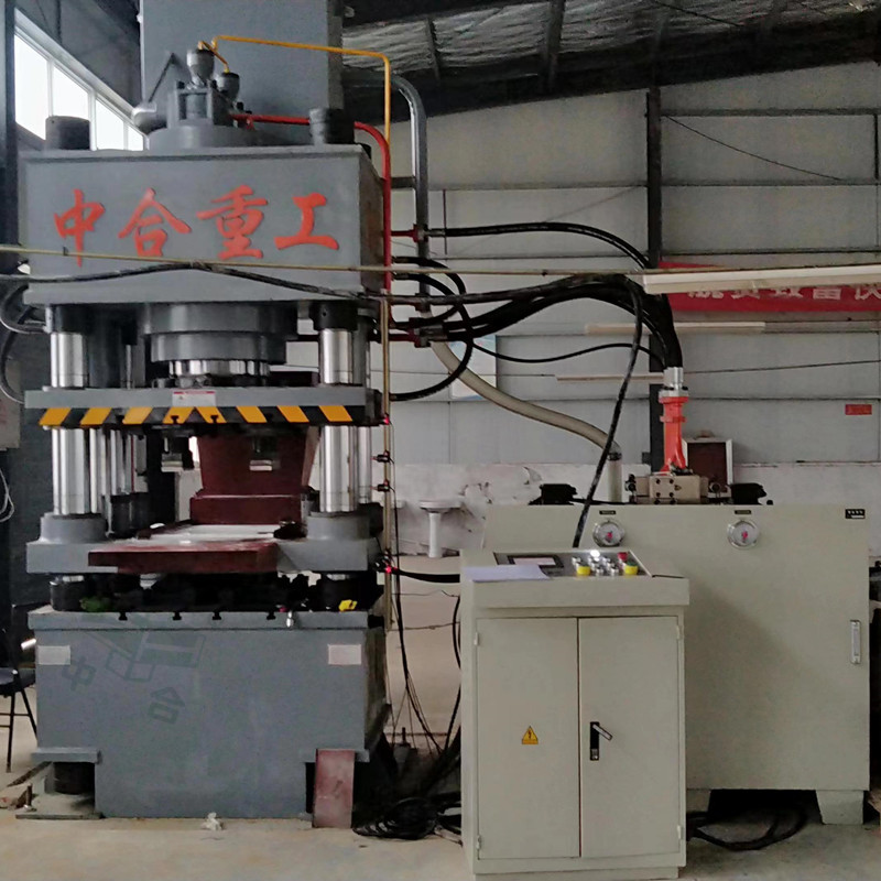 凈水磚成型_凈水劑粉末壓型設(shè)備_500噸四梁四柱液壓機(jī)(圖1) 凈水磚成型_凈水劑粉末壓型設(shè)備_500噸四梁四柱液壓機(jī)(圖1)