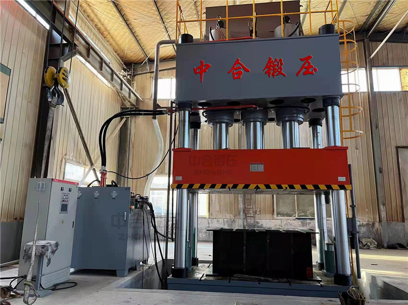 汽車配件成型液壓機(jī) 汽車配件成型液壓機(jī)