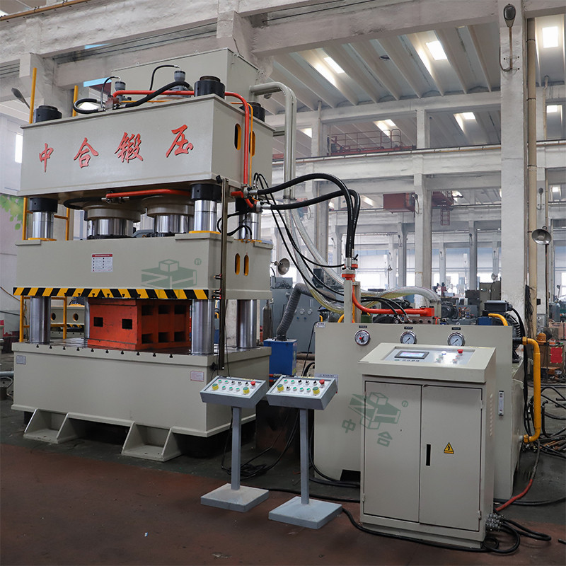 汽車配件生產(chǎn)設(shè)備—800噸四柱液壓機(圖3) 汽車配件生產(chǎn)設(shè)備—800噸四柱液壓機(圖3)