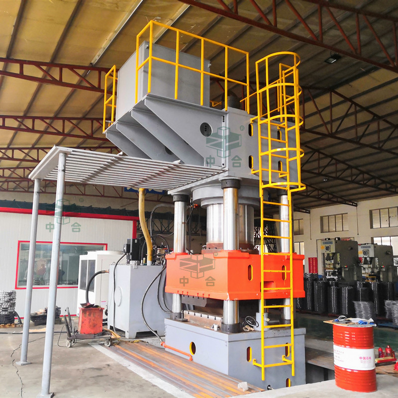 2000噸離合器外殼液壓機(jī)-汽車(chē)配件生產(chǎn)設(shè)備(圖4) 2000噸離合器外殼液壓機(jī)-汽車(chē)配件生產(chǎn)設(shè)備(圖4)