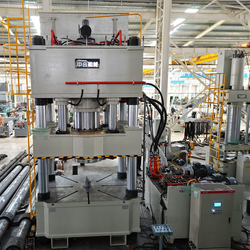 1750噸封頭液壓機(jī) 1750噸封頭液壓機(jī)