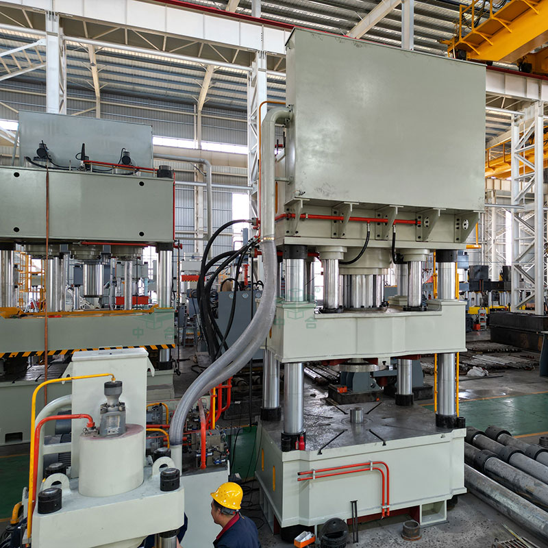 1750噸封頭液壓機(jī) 1750噸封頭液壓機(jī)