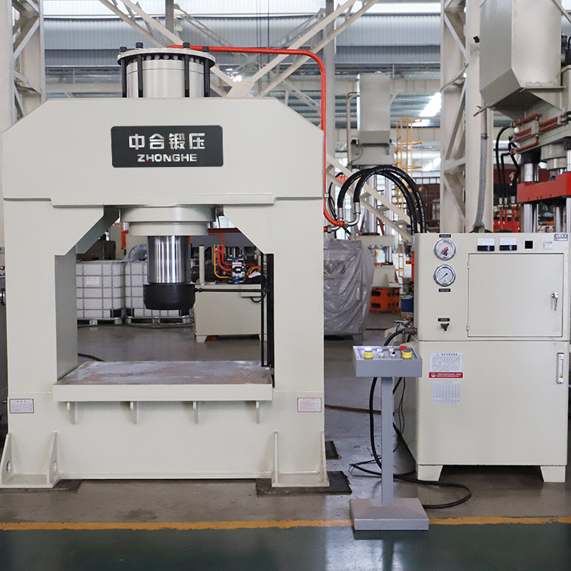 315噸龍門(mén)液壓機(jī) 315噸龍門(mén)液壓機(jī)