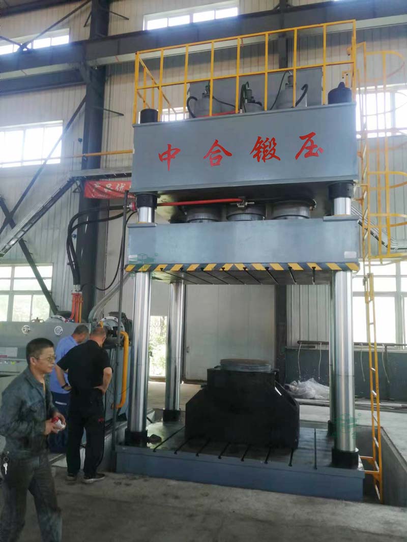 鋼管折彎設(shè)備-金屬冷壓成型型液壓機(jī)-1000噸四柱液壓機(jī)(圖2) 鋼管折彎設(shè)備-金屬冷壓成型型液壓機(jī)-1000噸四柱液壓機(jī)(圖2)