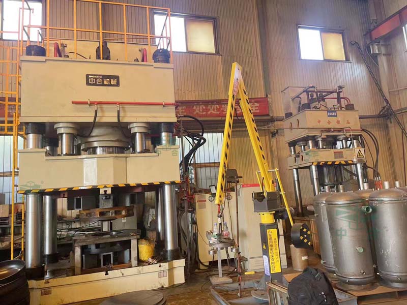 封頭沖壓成型液壓機(jī)-1750噸封頭液壓機(jī)客戶使用反饋(圖3) 封頭沖壓成型液壓機(jī)-1750噸封頭液壓機(jī)客戶使用反饋(圖3)