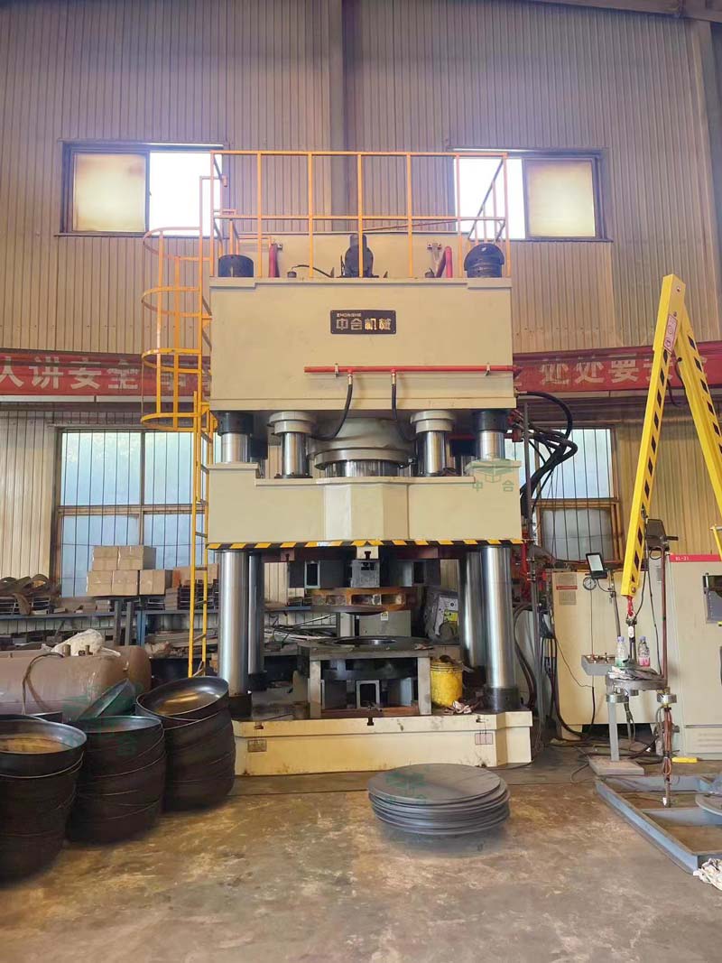封頭沖壓成型液壓機(jī)-1750噸封頭液壓機(jī)客戶使用反饋(圖1) 封頭沖壓成型液壓機(jī)-1750噸封頭液壓機(jī)客戶使用反饋(圖1)