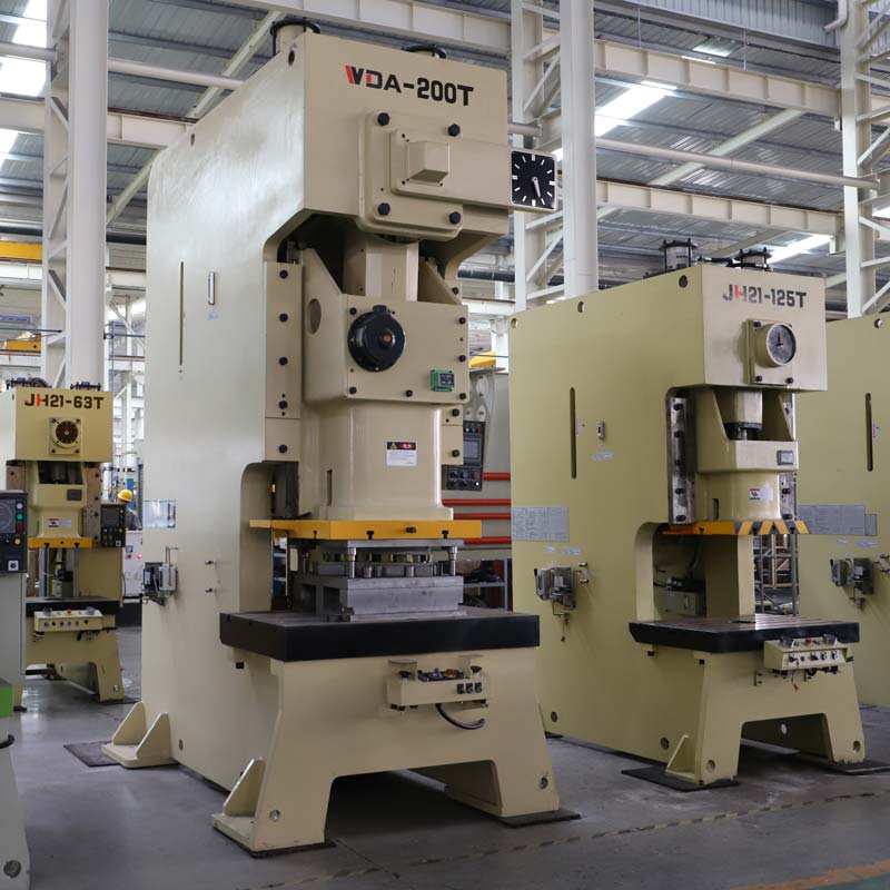 200噸氣動沖床 200噸氣動沖床