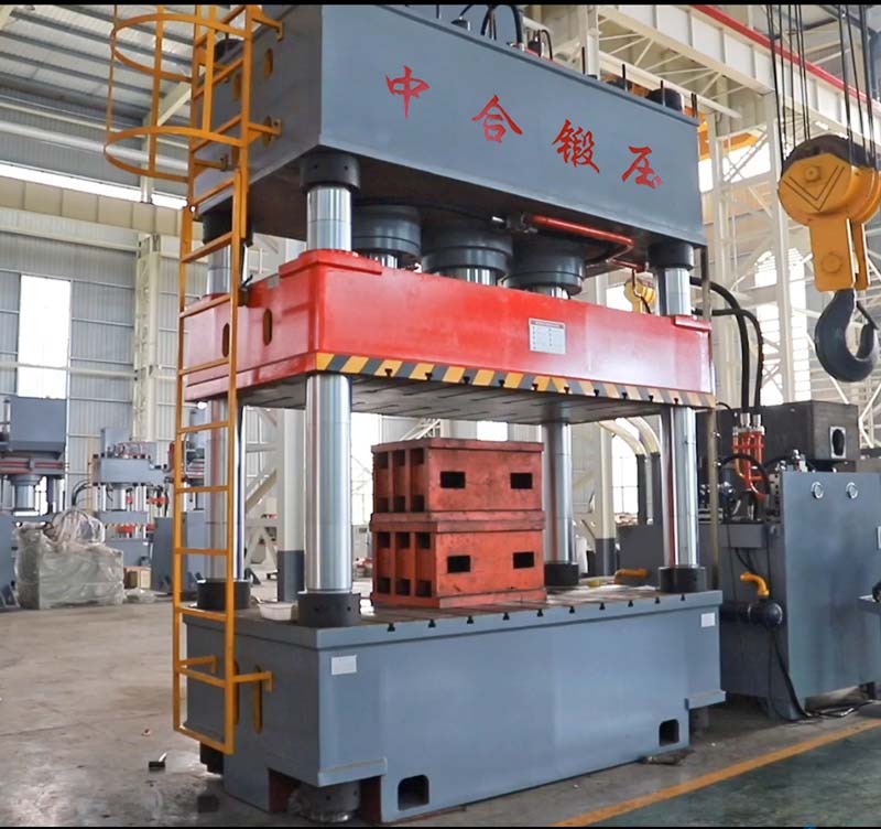 1500噸三梁四柱液壓機的參數(shù)、價格(圖2)